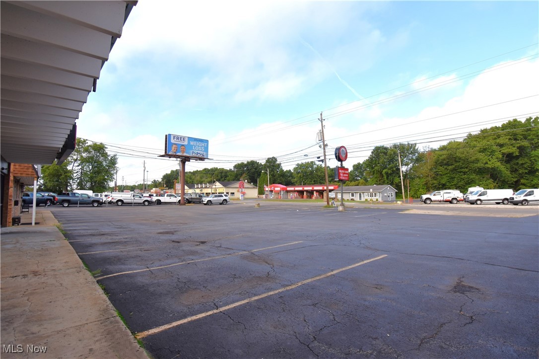 1305-1363 S Raccoon Road Youngstown OH 44515