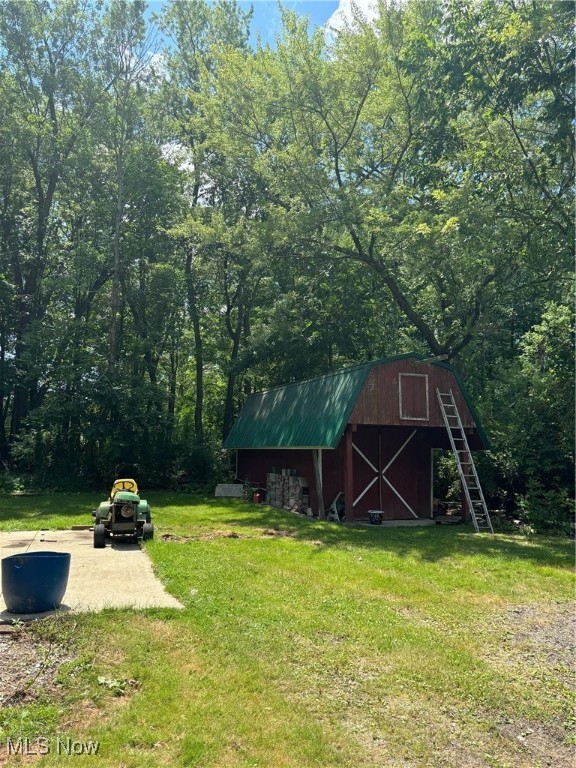 235 E Western Reserve Road Poland OH 44514