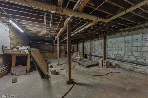 3013 Tuscarawas Street W Canton OH 44708