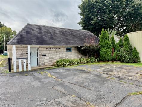1107 Lincoln Way E Massillon OH 44646