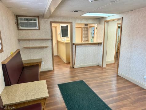 1107 Lincoln Way E Massillon OH 44646