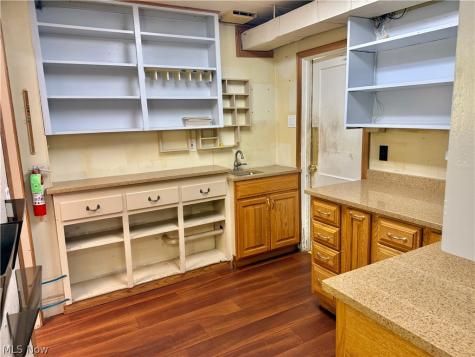 1107 Lincoln Way E Massillon OH 44646