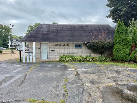 1107 Lincoln Way E Massillon OH 44646