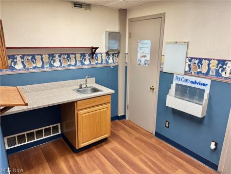 1107 Lincoln Way E Massillon OH 44646