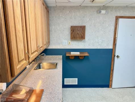 1107 Lincoln Way E Massillon OH 44646