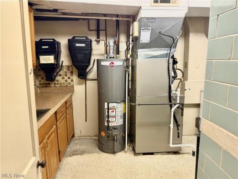 1107 Lincoln Way E Massillon OH 44646