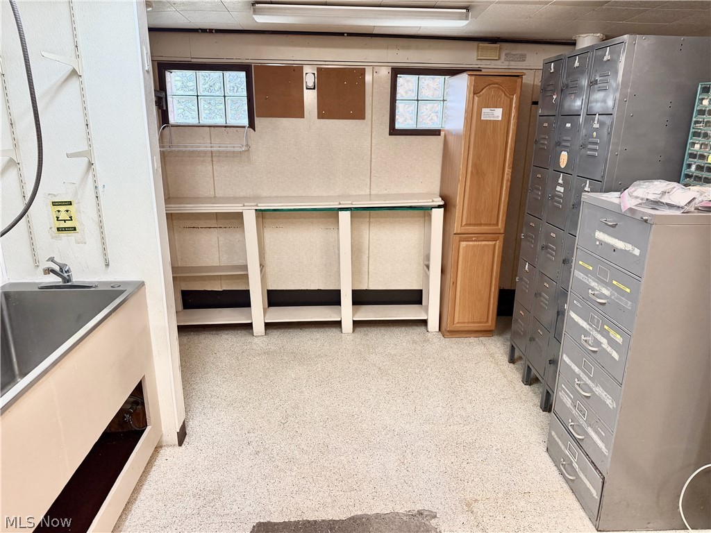 1107 Lincoln Way E Massillon OH 44646