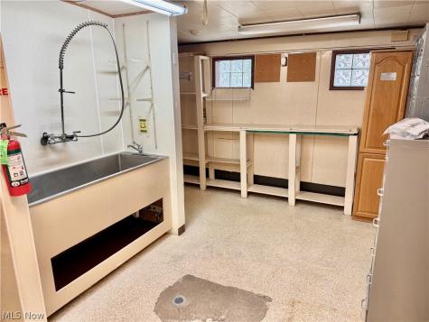 1107 Lincoln Way E Massillon OH 44646