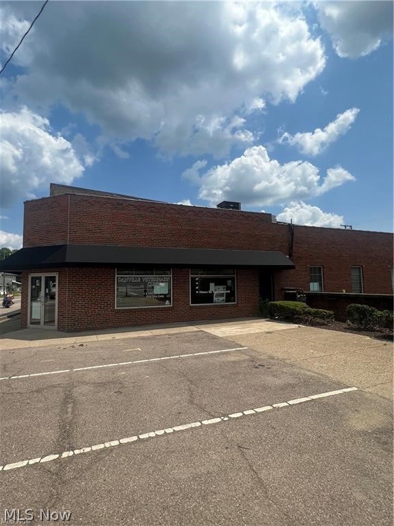 4 E Main Street Danville OH 43011