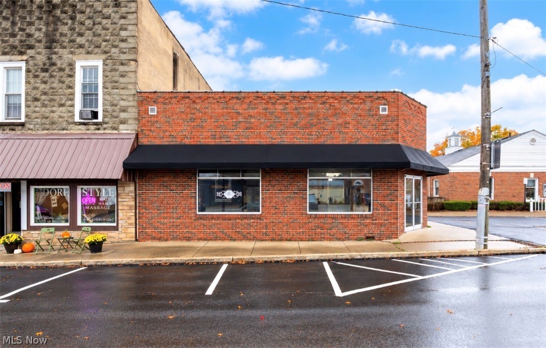4 E Main Street Danville OH 43011