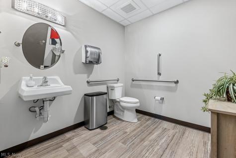 18820 Bagley Road Middleburg Heights OH 44130