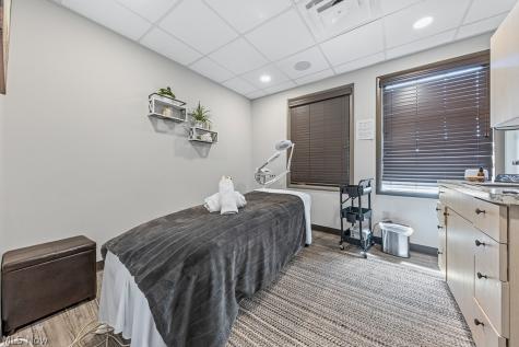 18820 Bagley Road Middleburg Heights OH 44130