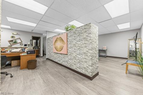 18820 Bagley Road Middleburg Heights OH 44130