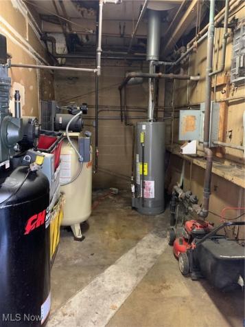 4471 Rocky River Drive Cleveland OH 44135