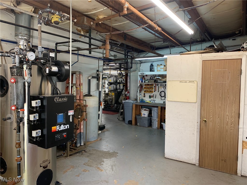 4471 Rocky River Drive Cleveland OH 44135