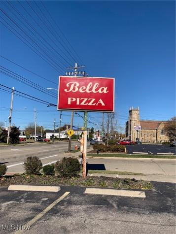 4471 Rocky River Drive Cleveland OH 44135