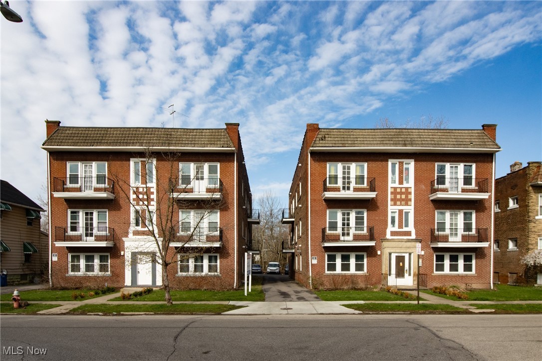 3296-3300 E 149th Street Cleveland OH 44120