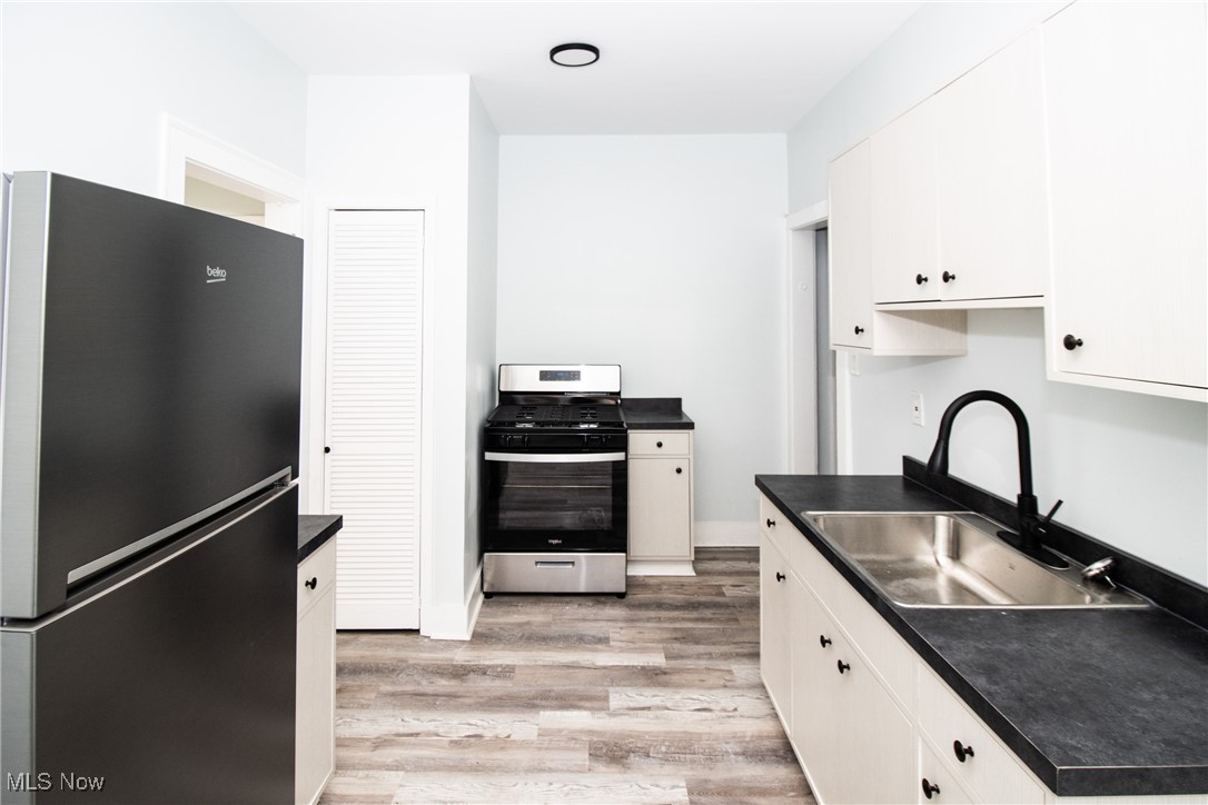 3296-3300 E 149th Street Cleveland OH 44120