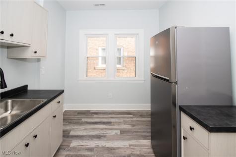 3296-3300 E 149th Street Cleveland OH 44120