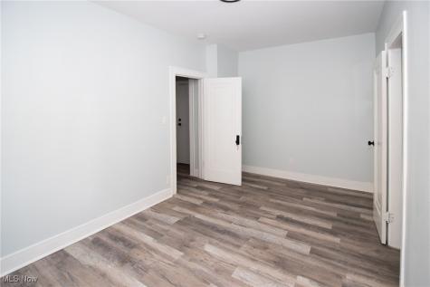 3296-3300 E 149th Street Cleveland OH 44120