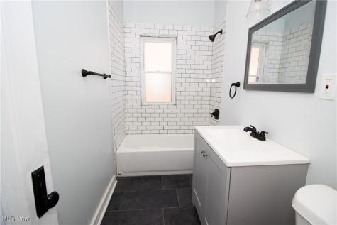 3296-3300 E 149th Street Cleveland OH 44120