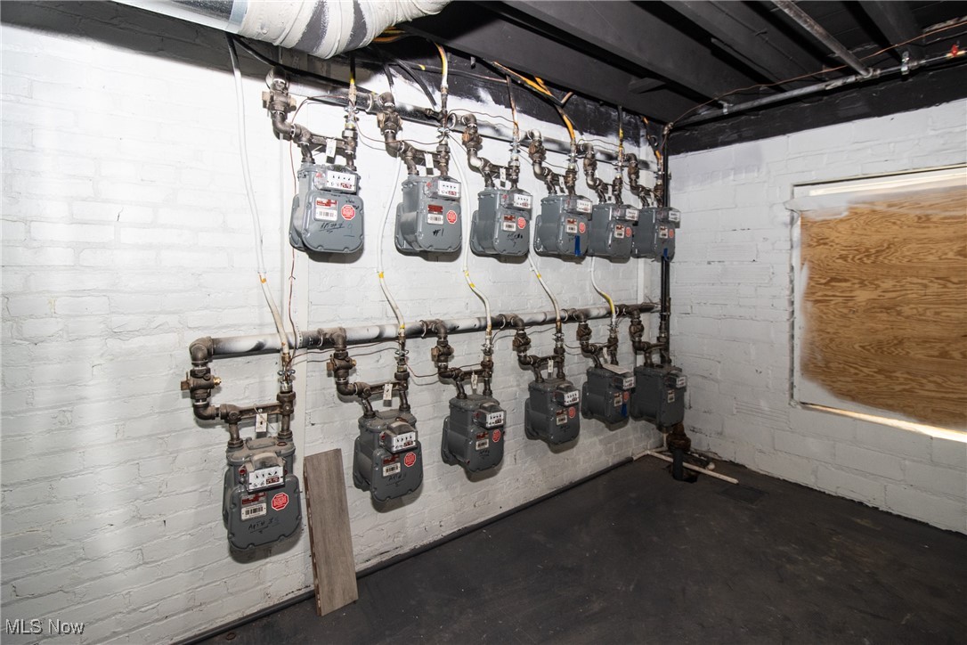 3296-3300 E 149th Street Cleveland OH 44120