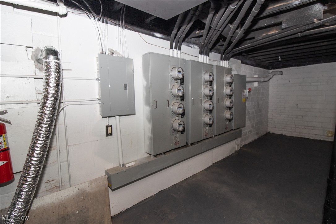 3296-3300 E 149th Street Cleveland OH 44120