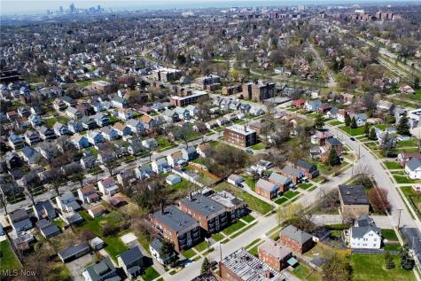 3296-3300 E 149th Street Cleveland OH 44120