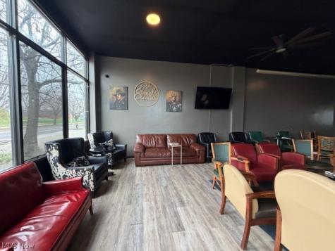 524 E 200th Street Euclid OH 44119