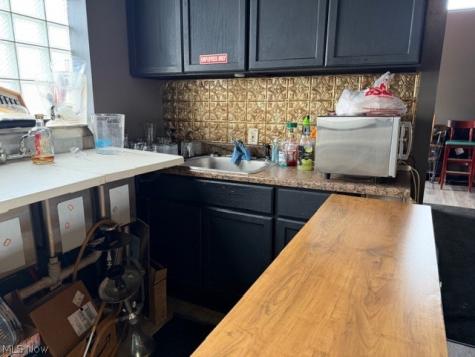 524 E 200th Street Euclid OH 44119