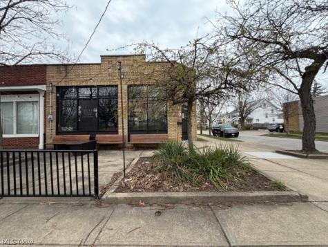 524 E 200th Street Euclid OH 44119