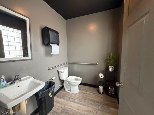 524 E 200th Street Euclid OH 44119
