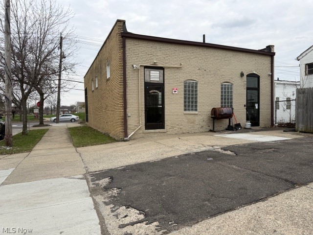 524 E 200th Street Euclid OH 44119