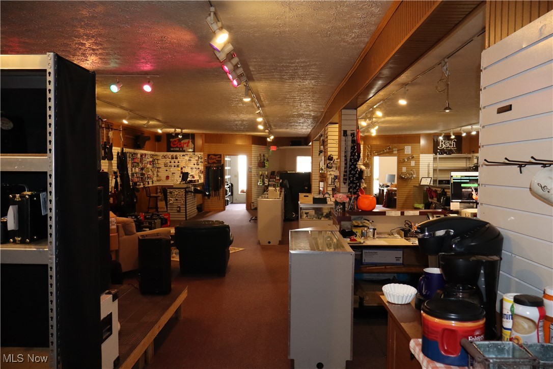 259 W Main Street Cortland OH 44410