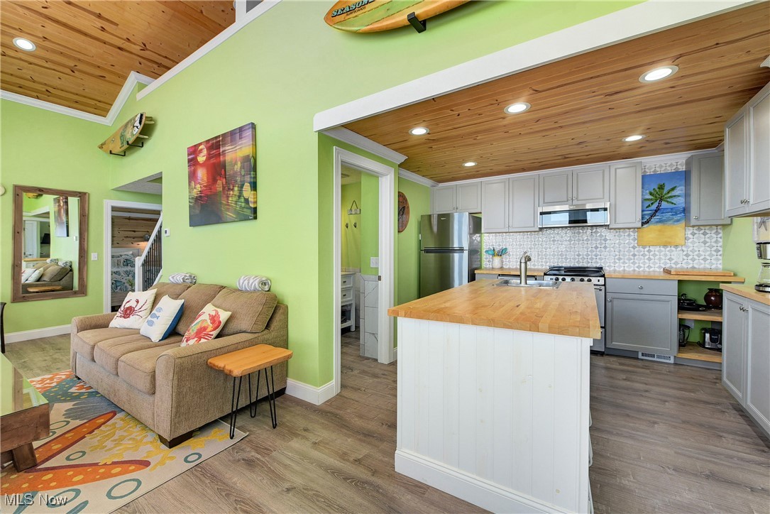 13005 W Lake Road Vermilion OH 44089