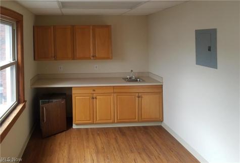 9815 Lorain Avenue Cleveland OH 44102