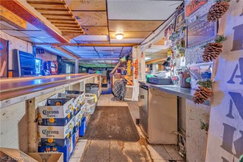 703 Lake Avenue Elyria OH 44035