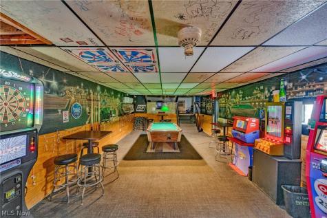 703 Lake Avenue Elyria OH 44035