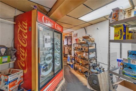 703 Lake Avenue Elyria OH 44035