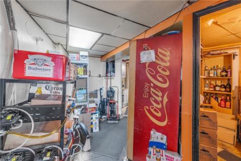 703 Lake Avenue Elyria OH 44035