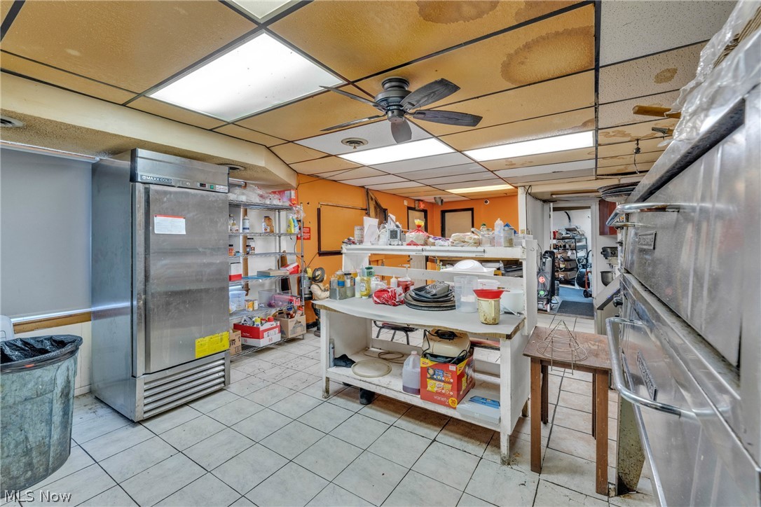 703 Lake Avenue Elyria OH 44035