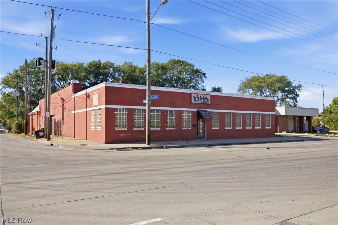 3560 E 93rd Street Cleveland OH 44105