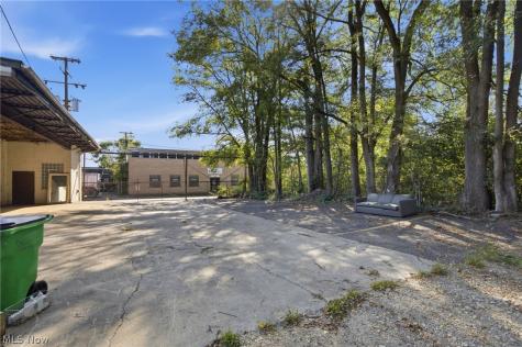 3560 E 93rd Street Cleveland OH 44105