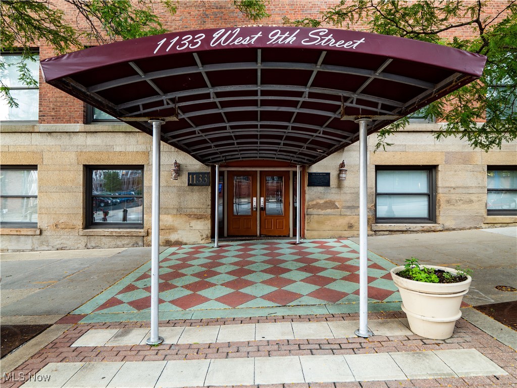 1133 W 9th Street Cleveland OH 44113