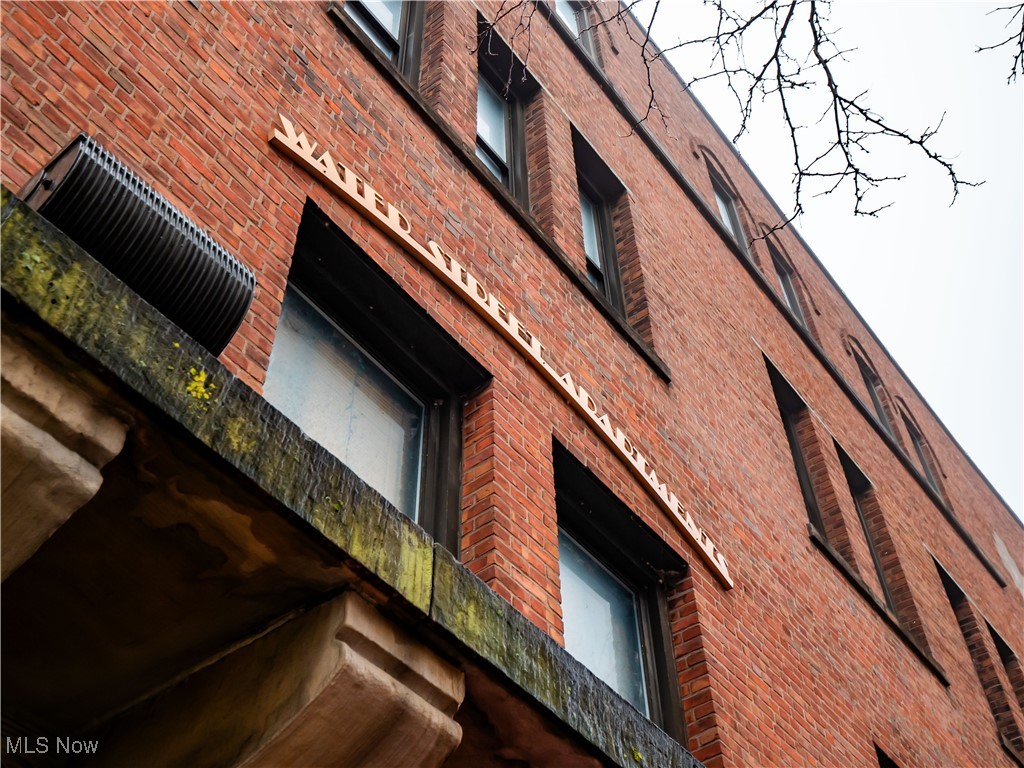 1133 W 9th Street Cleveland OH 44113