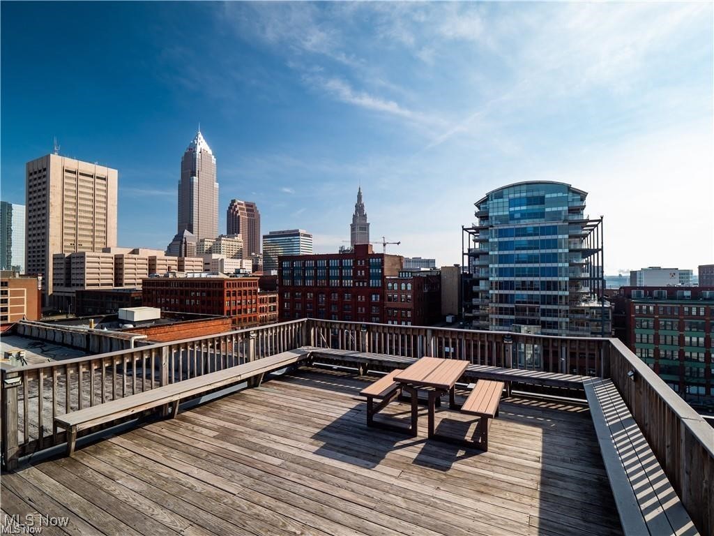 1133 W 9th Street Cleveland OH 44113