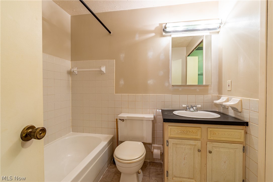 13652 Oakbrook Drive North Royalton OH 44133