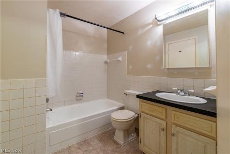 13652 Oakbrook Drive North Royalton OH 44133