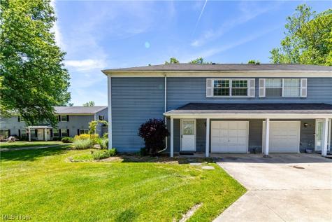 13652 Oakbrook Drive North Royalton OH 44133
