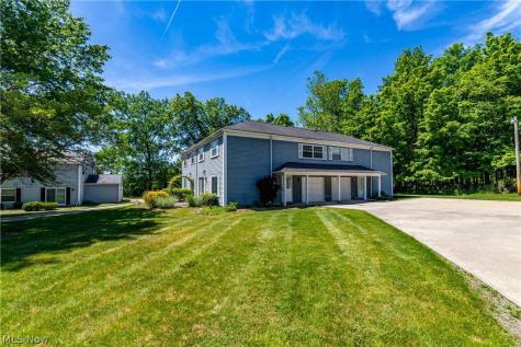 13652 Oakbrook Drive North Royalton OH 44133